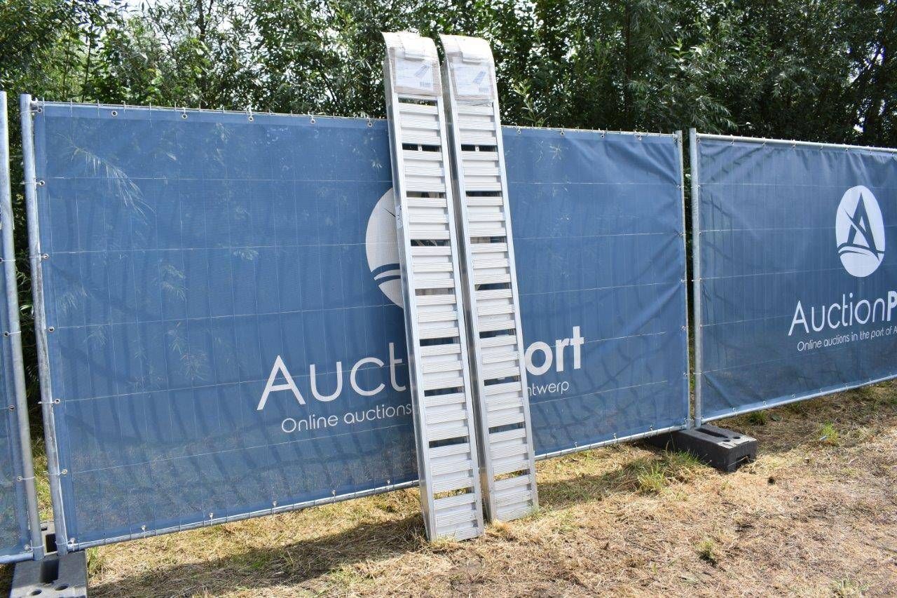 Loading ramps 2850kg 250cm