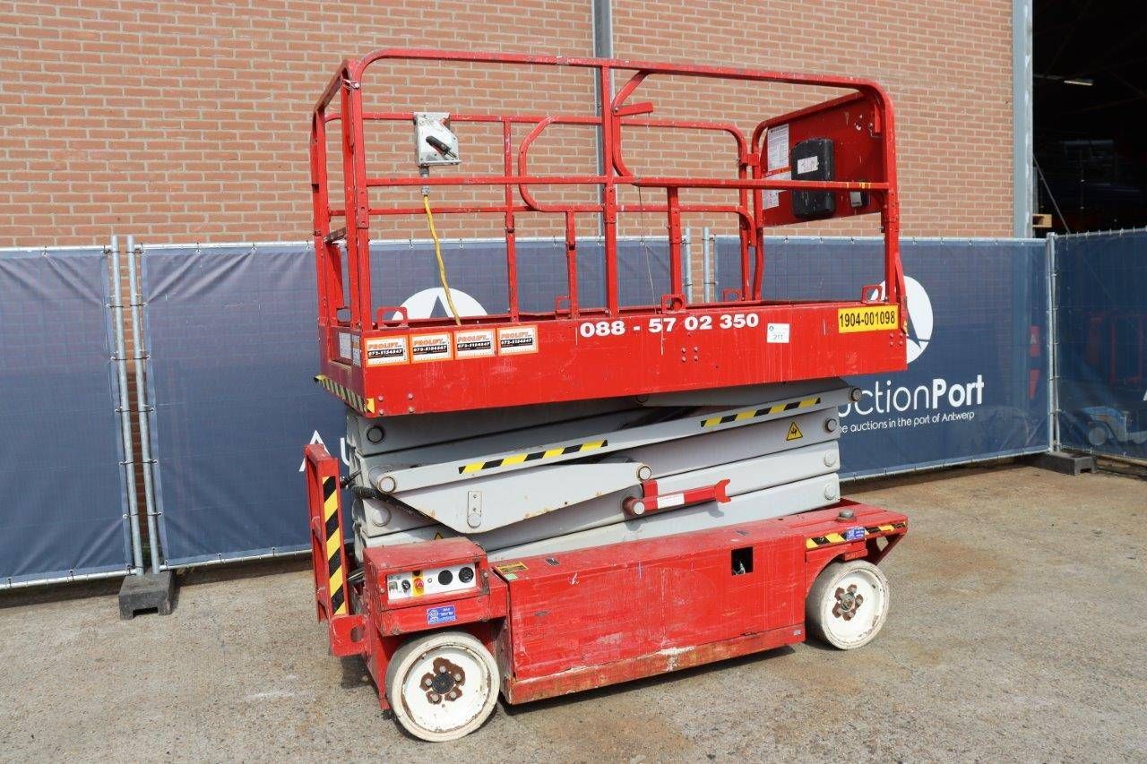 Scissor lift MEC 3247ES Electric 318kg 11.75m 2006