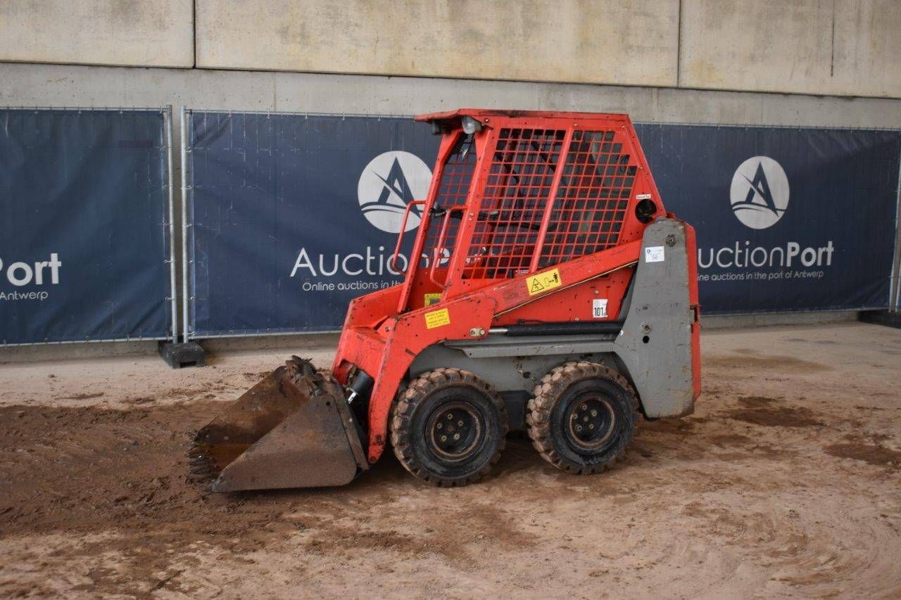 Skid steer loader Bobcat S70 Diesel