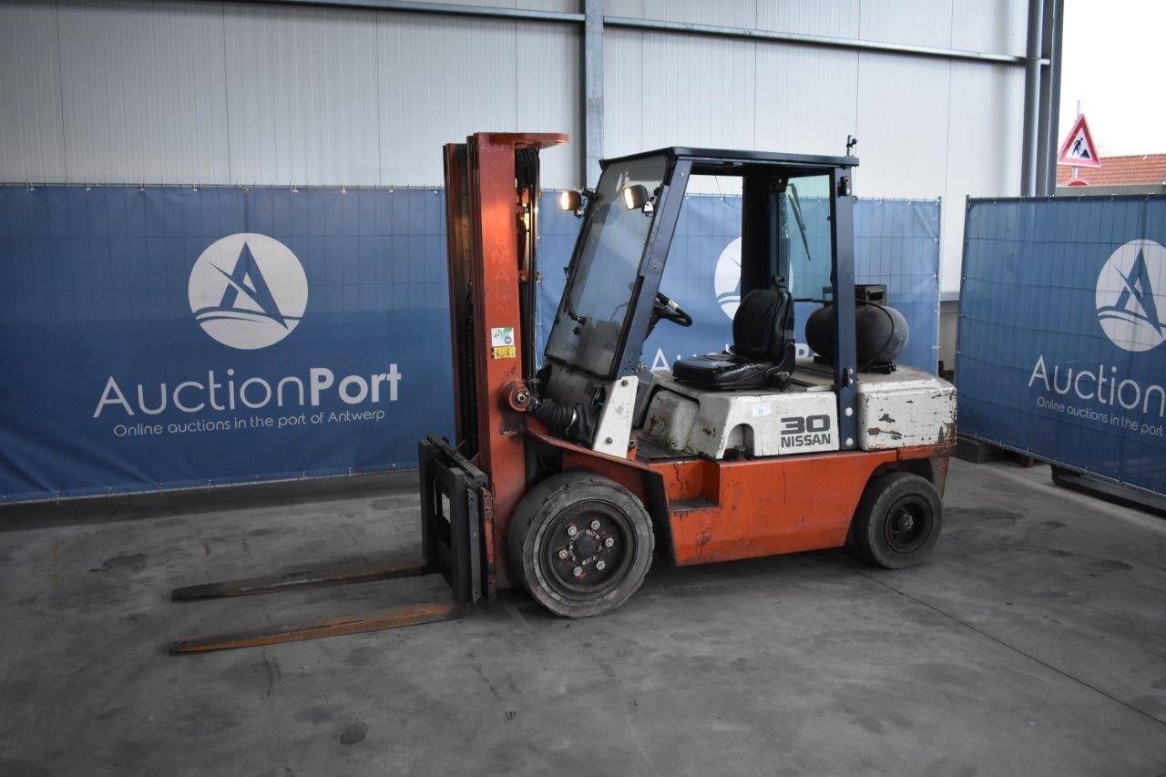 Heftruck Nissan UGJ02A30U LPG 3000kg