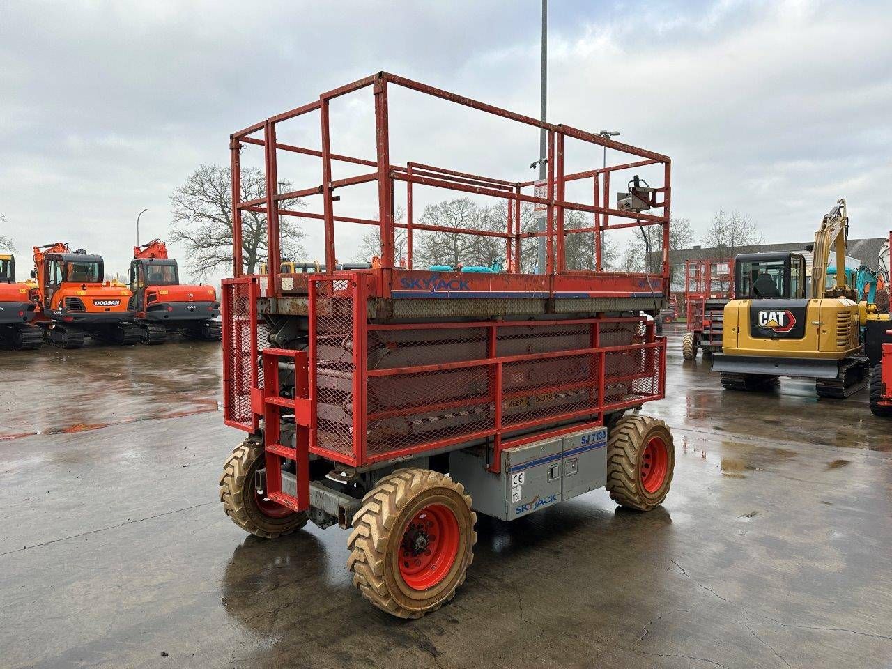 Scissor lift Skyjack SJ 7135 Diesel 12.5m