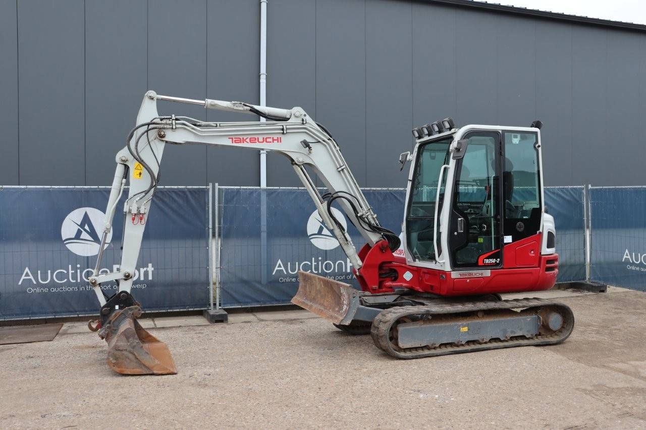 Crawler excavator Takeuchi TB250-2 Diesel 2020
