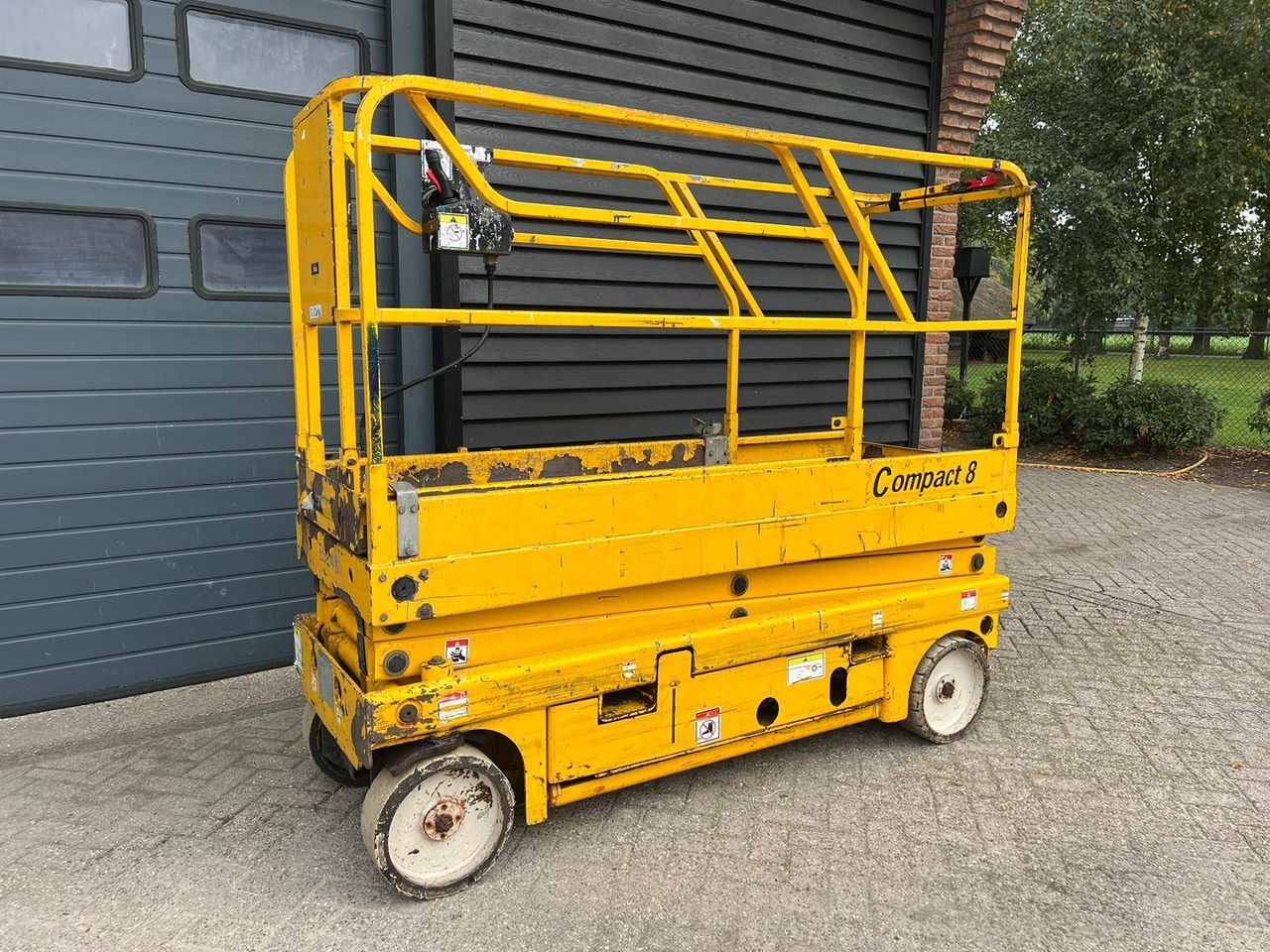 Scissor lift Haulotte Compact 8 Electric 8m