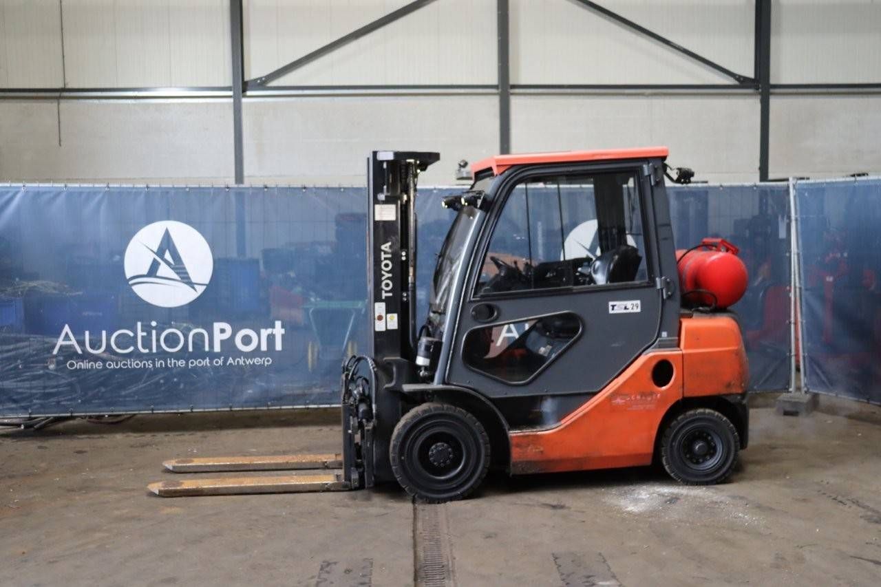 Forklift Toyota 02-8FGF25 LPG 2500kg 4.7m 2017