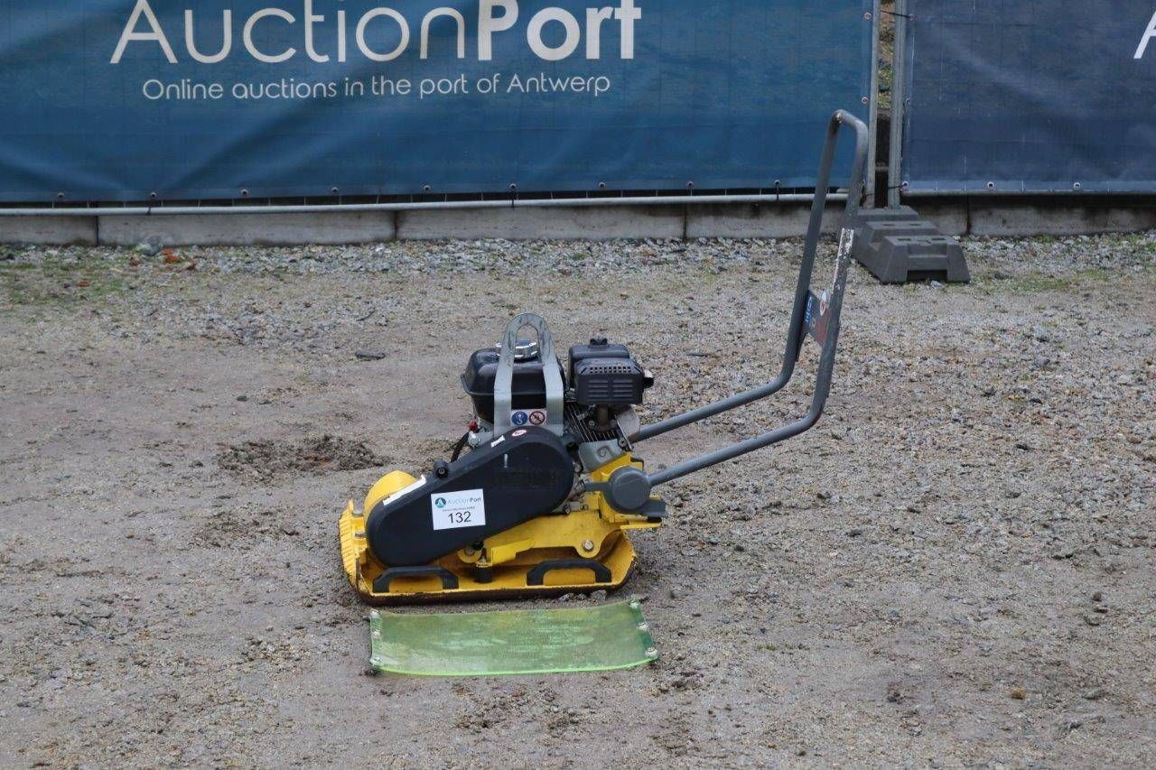 Vibratory plate Wacker Neuson VP2050A Petrol 2017