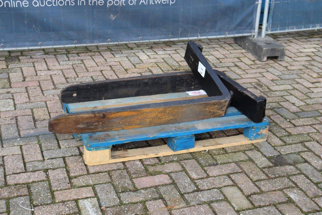 Pallet forks
