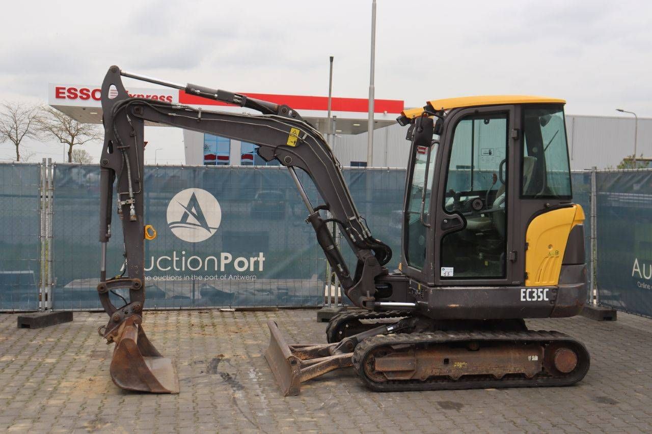 Crawler excavator Volvo EC35C Diesel 27kW 2013