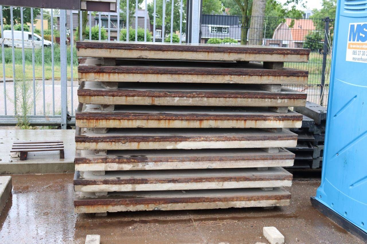 Concrete slab 8 pieces