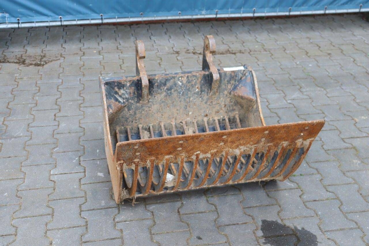 rubble bucket
