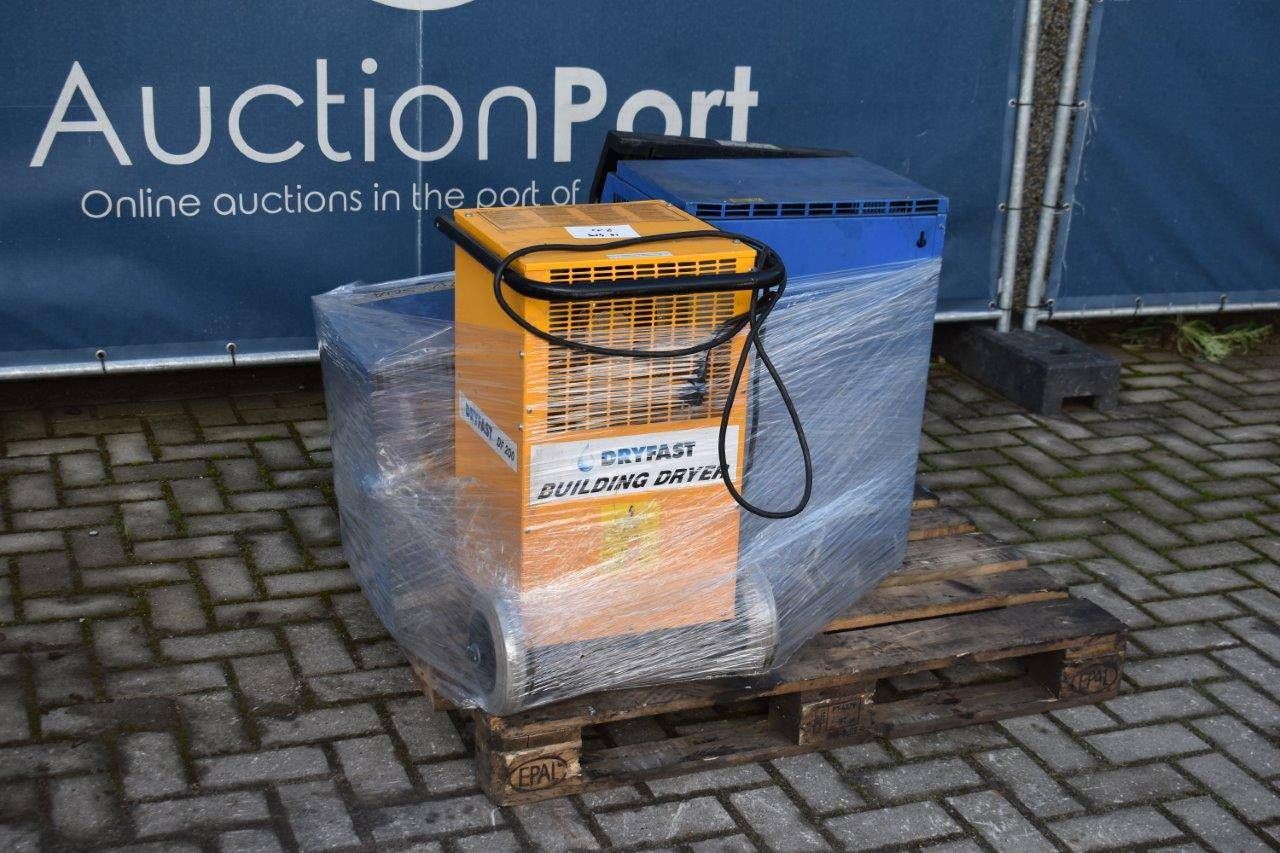Party Chargers for Forklift