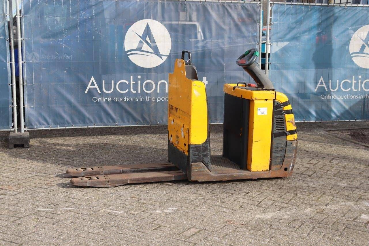 Pallet truck Jungheinrich ECE 220 Electric 2000kg 2005