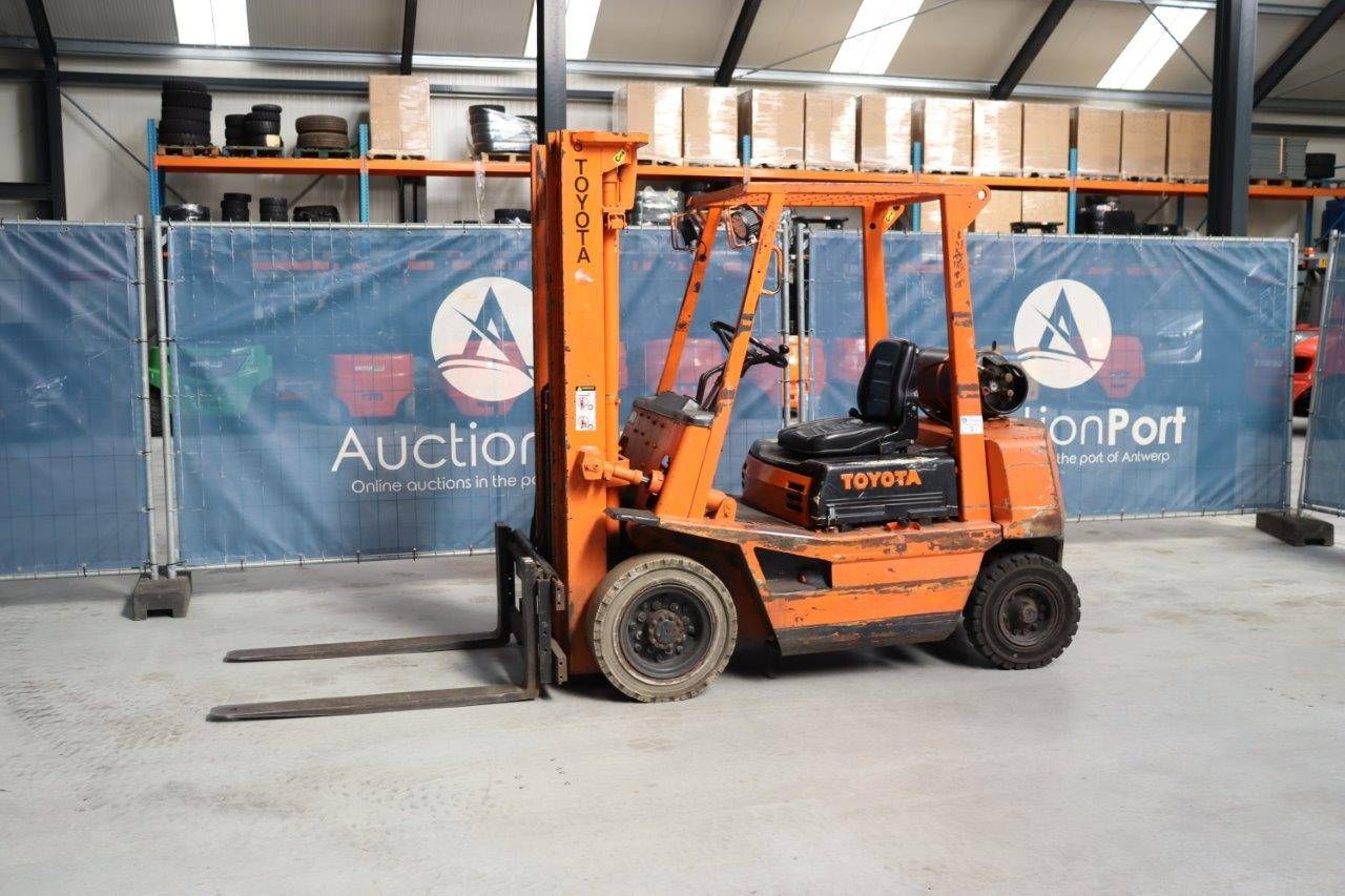 Forklift Toyota LPG 1400kg 5m