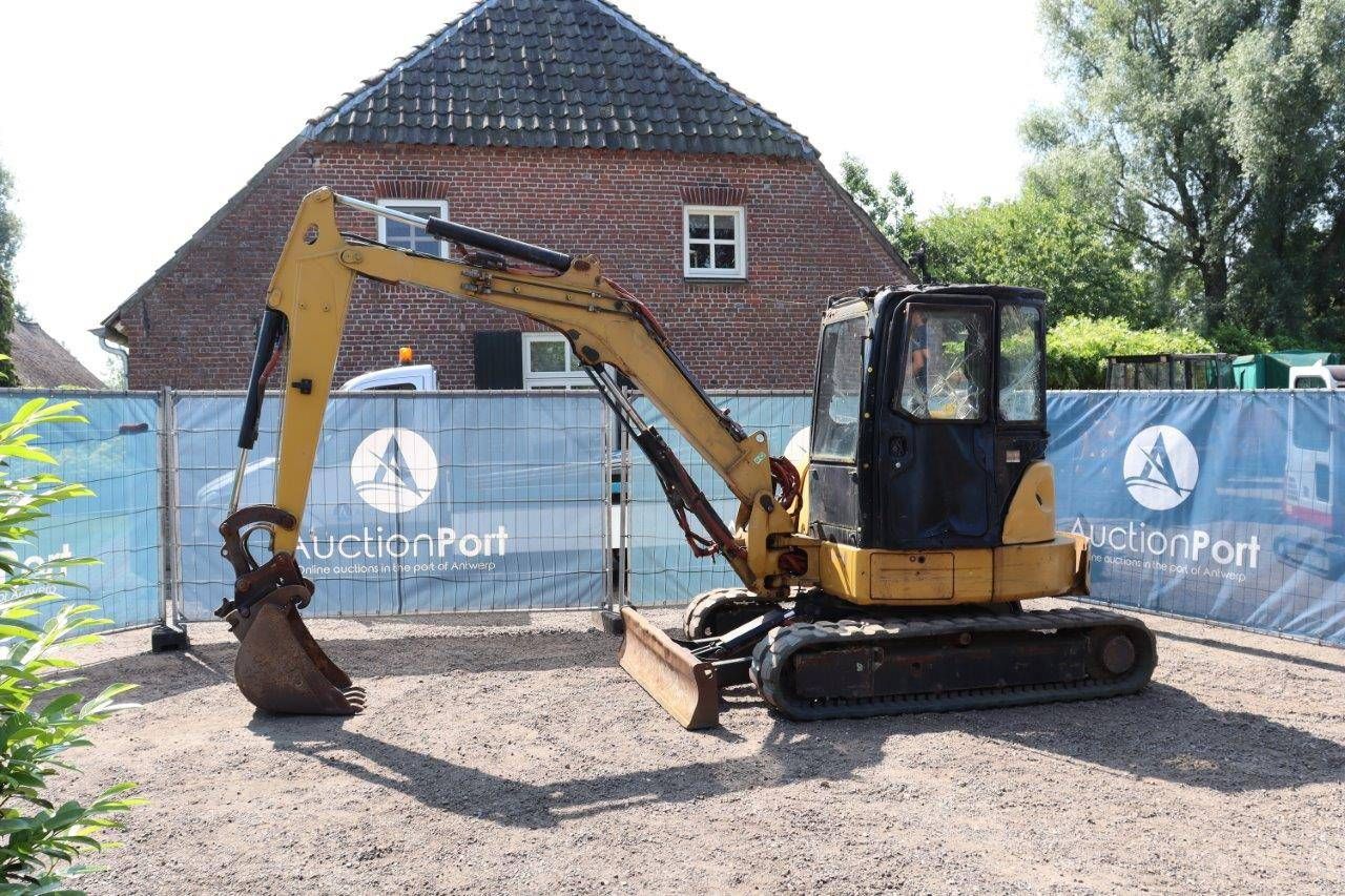 Crawler excavator Caterpillar 305.5E Diesel 46.5hp 2014