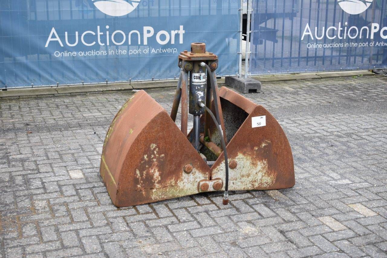 Squeeze bucket