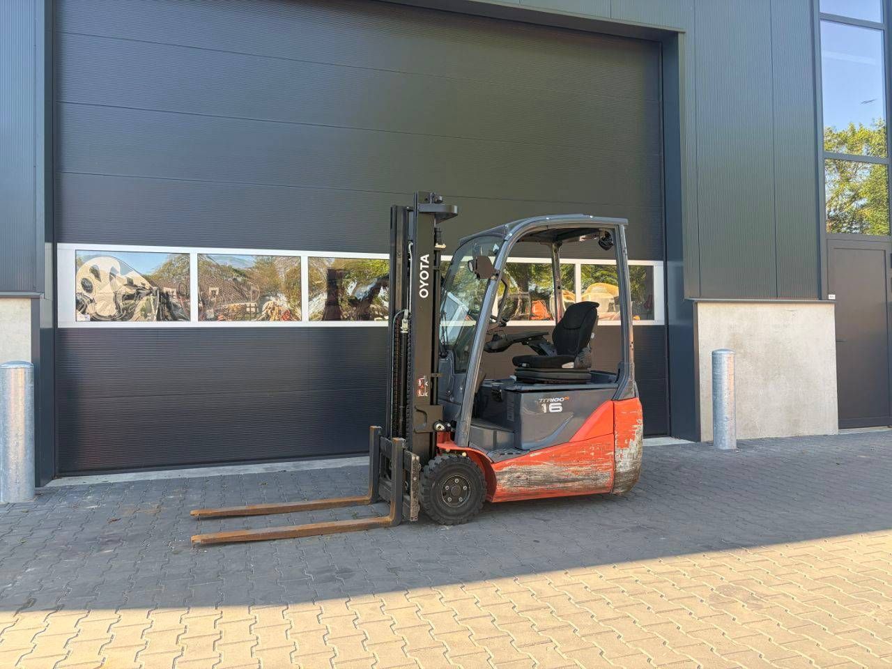 Toyota 8FBEK16T Electric Forklift 1600kg 3.3m 2020