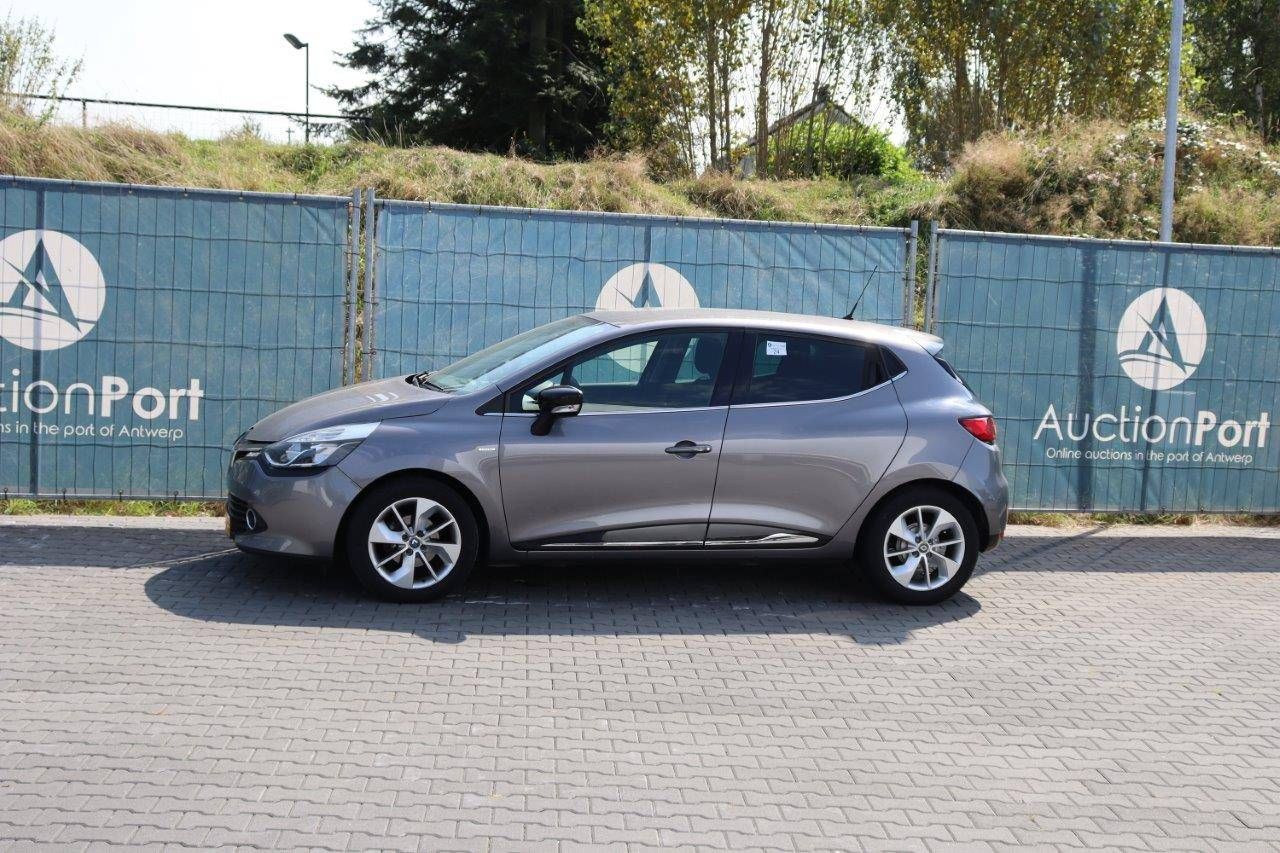 Renault Clio Petrol 90hp 2016 (Margin)