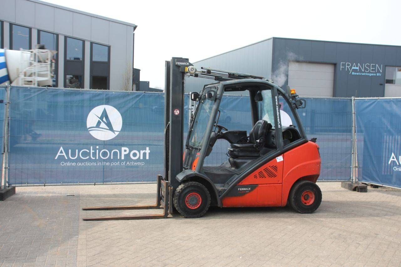 Heftruck Linde H25T-02 LPG 2500kg 5.55m 2015