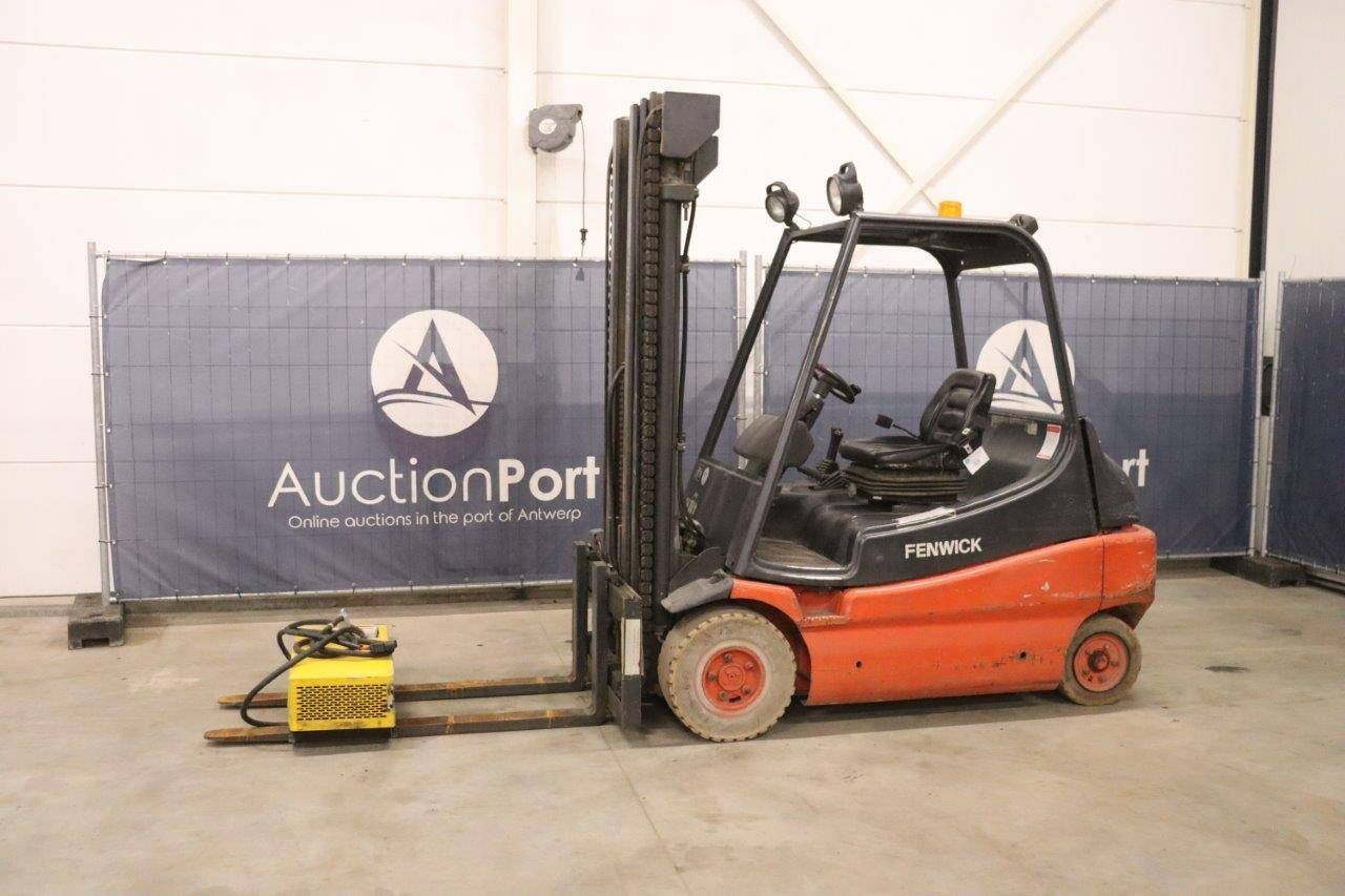 Forklift Linde E30-01 Electric 3000kg 5.2m 1997