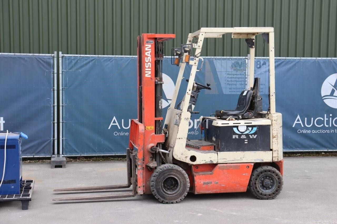 Forklift Nissan UM01L18U Electric 1750kg 4.75m