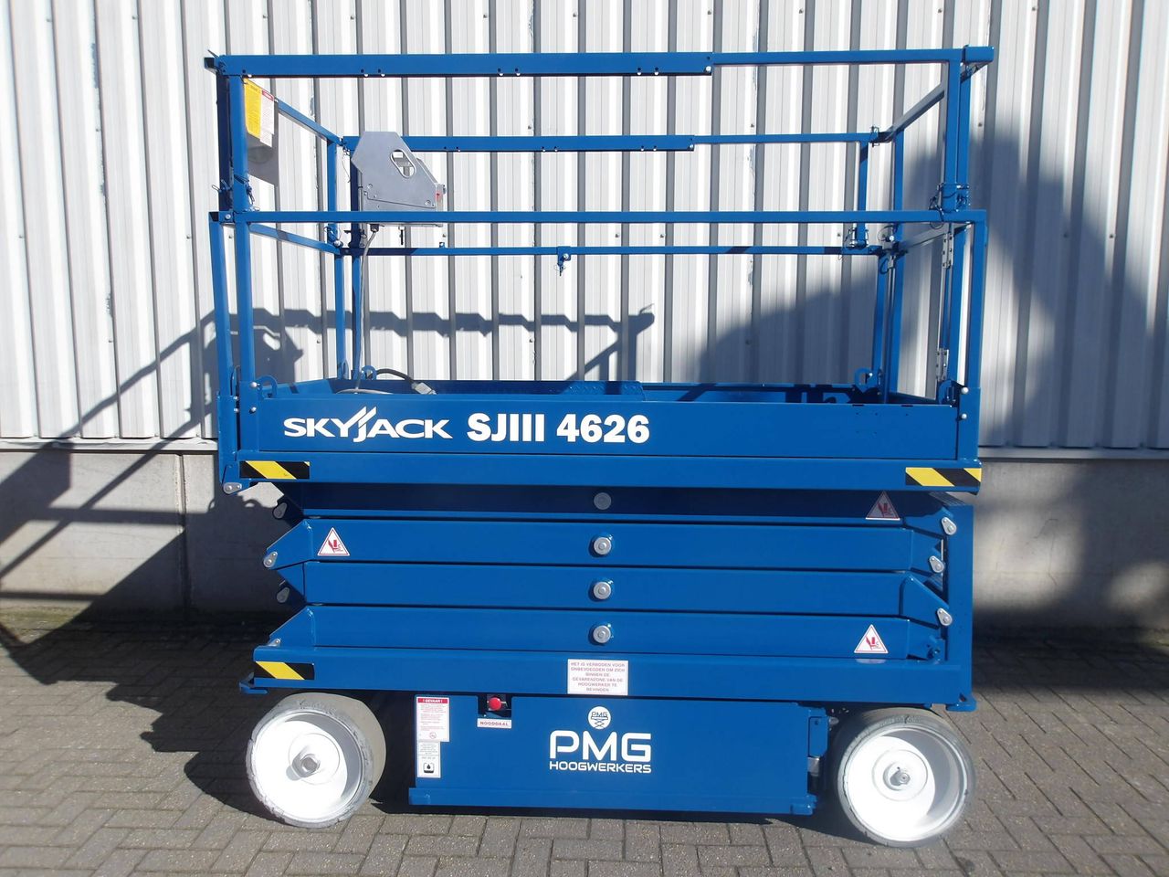Skyjack SJ4626 Scissor Lift 9.92m Electric 2015
