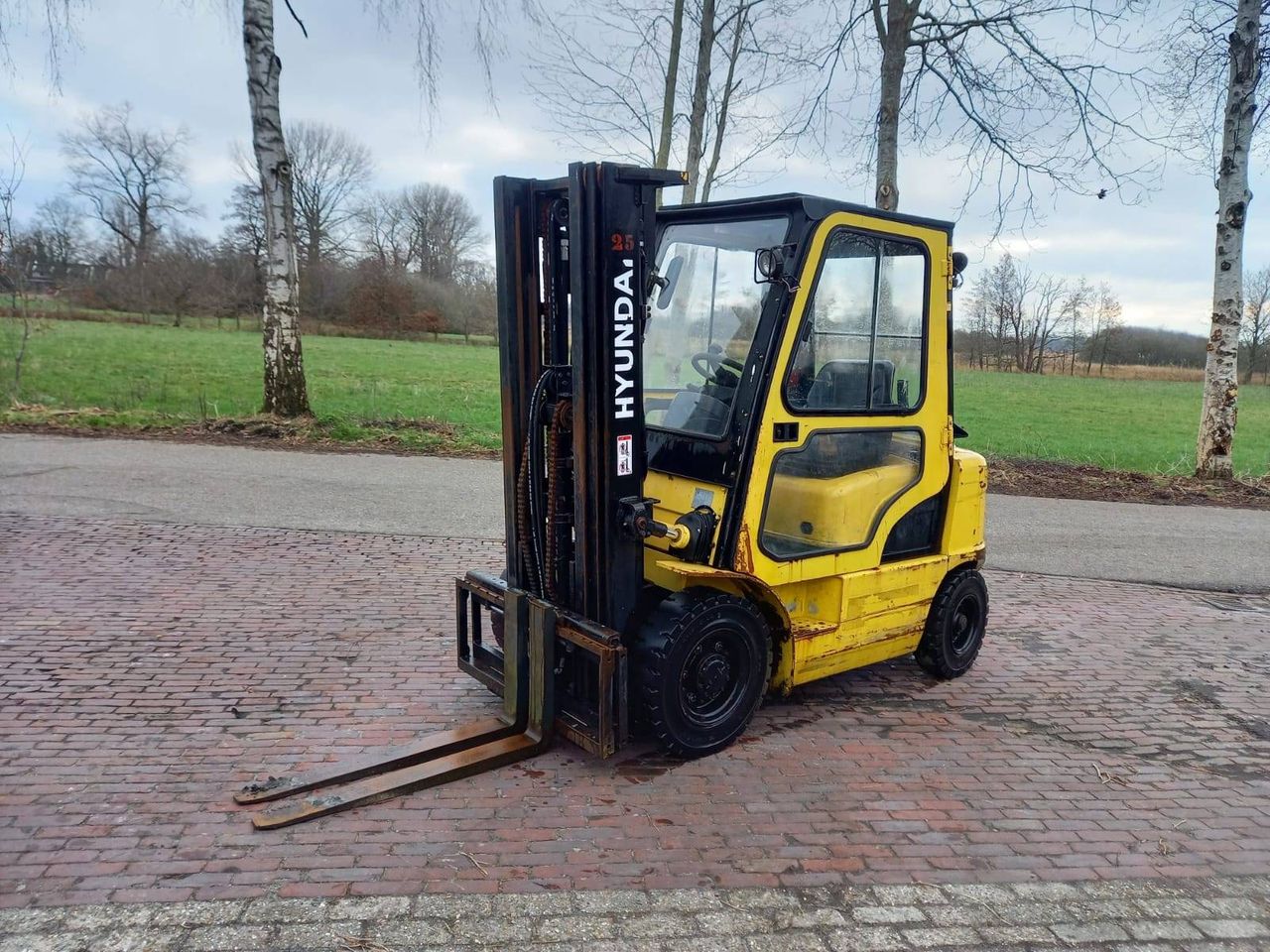 Forklift Hyundai 25L-7 LPG 2500kg 4.7m 