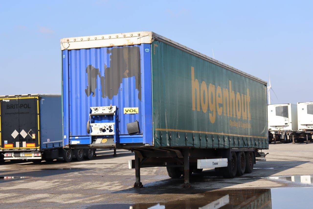 Sliding curtain semi-trailer Krone SD 2013