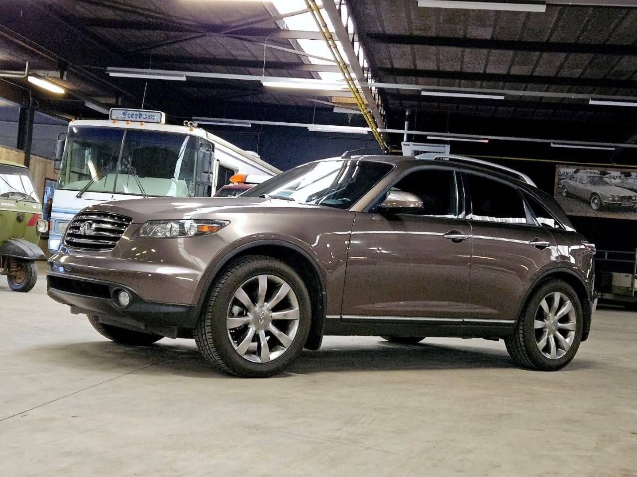 Infiniti FX 35 LPG/Petrol 2005 (Margin)