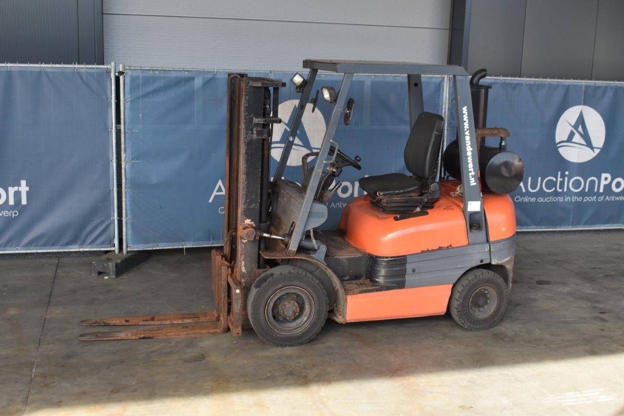 Forklift Toyota 02-6FDF25