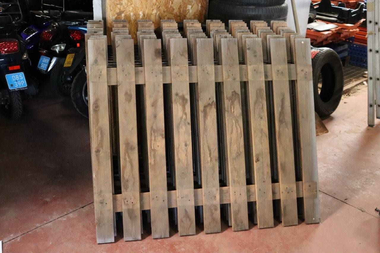 Lot of Pallet Holders 10 pieces (Margin)