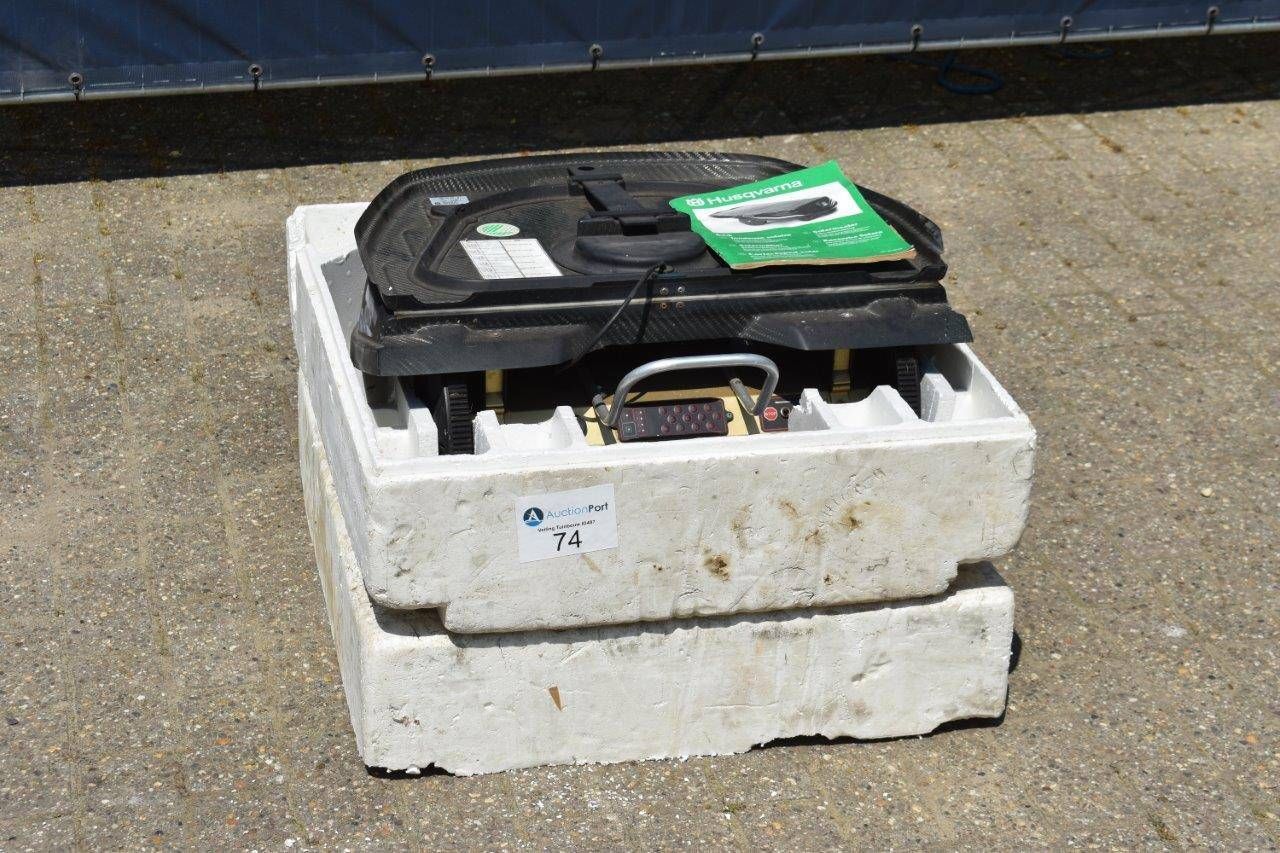 Solar mower Husqvarna (Margin)