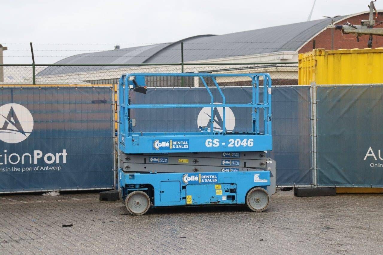 Scissor Lift Genie GS-2046 Electric 8.1m 2016