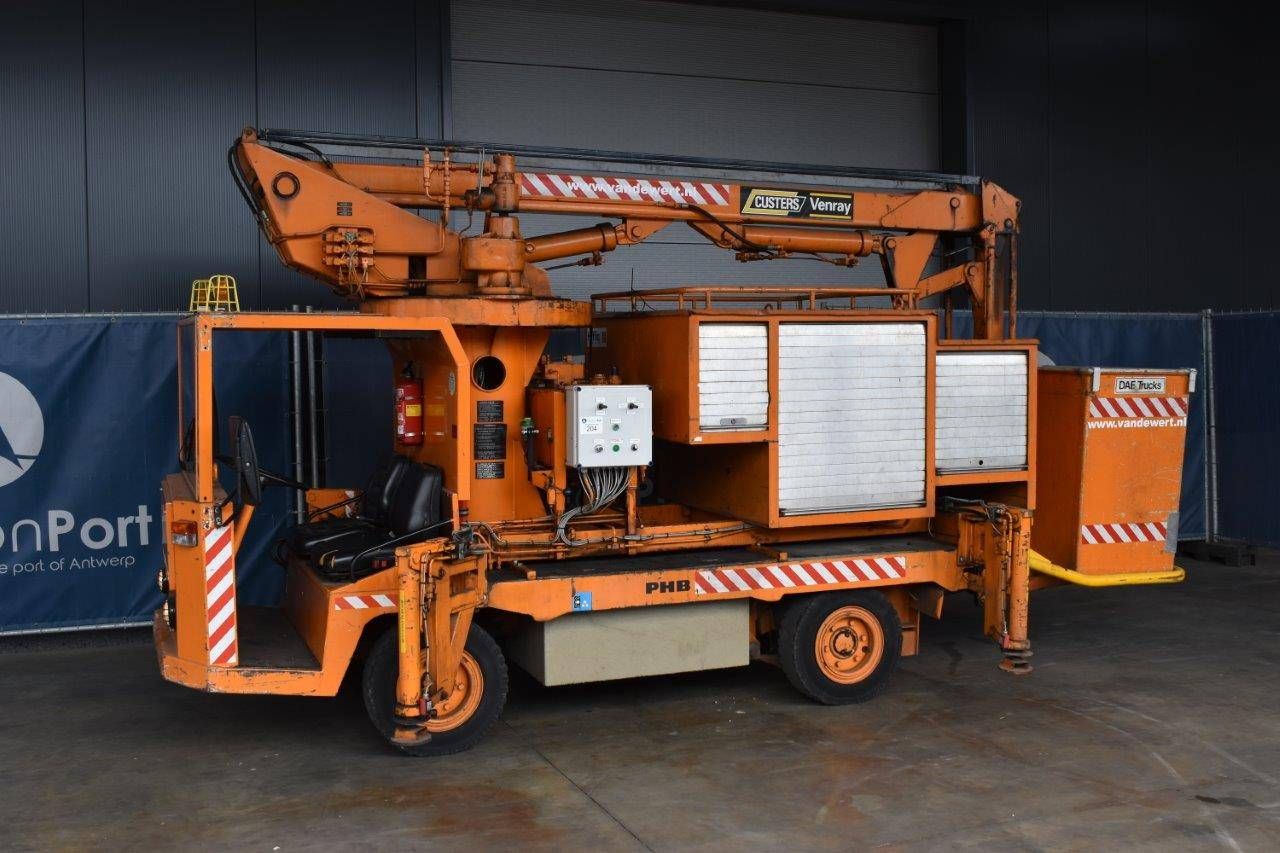 Aerial platform Spijkstaal with Custers 200/11 Electric 11m (Margin)
