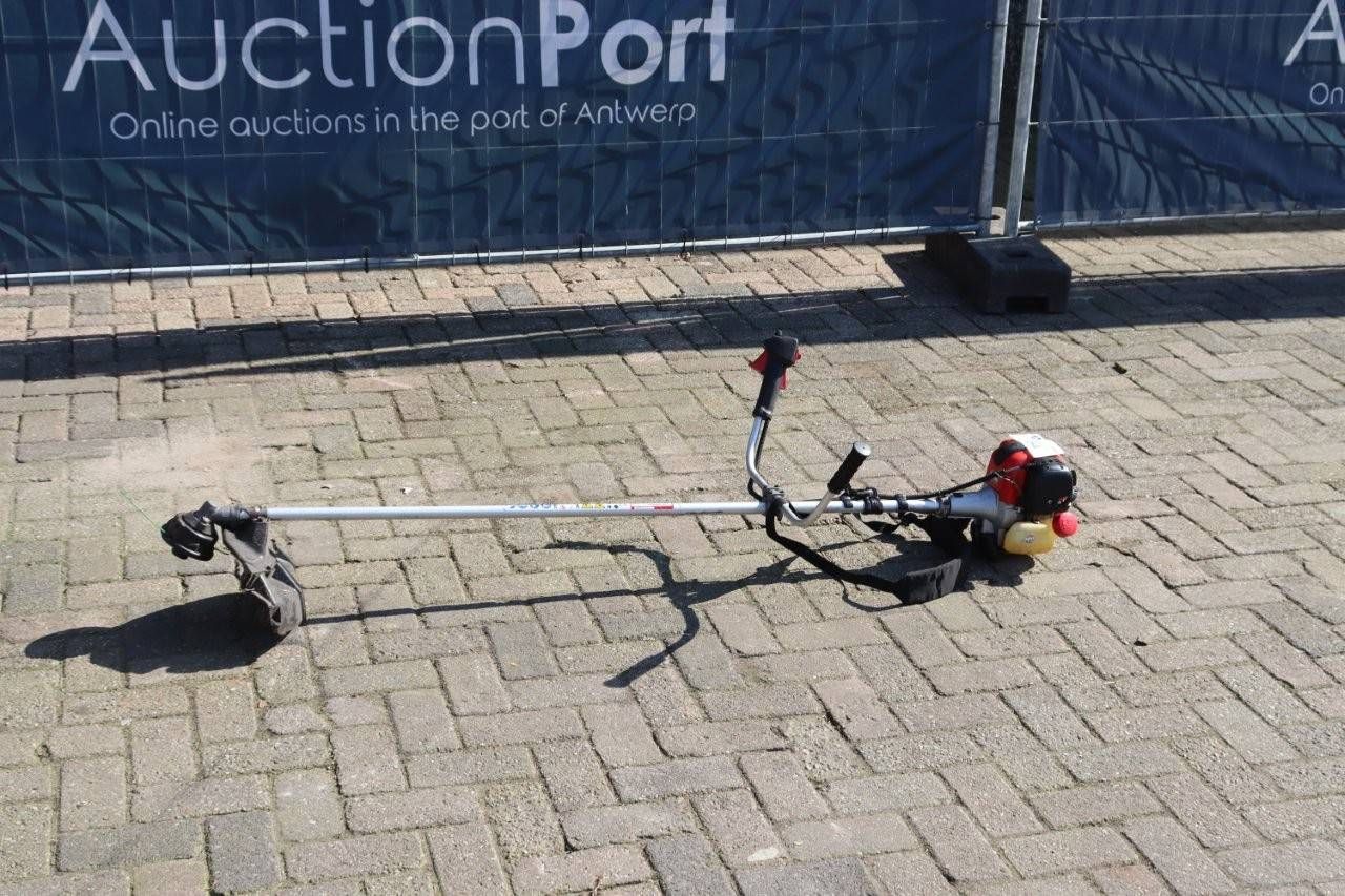 Brushcutter 4 stroke Petrol