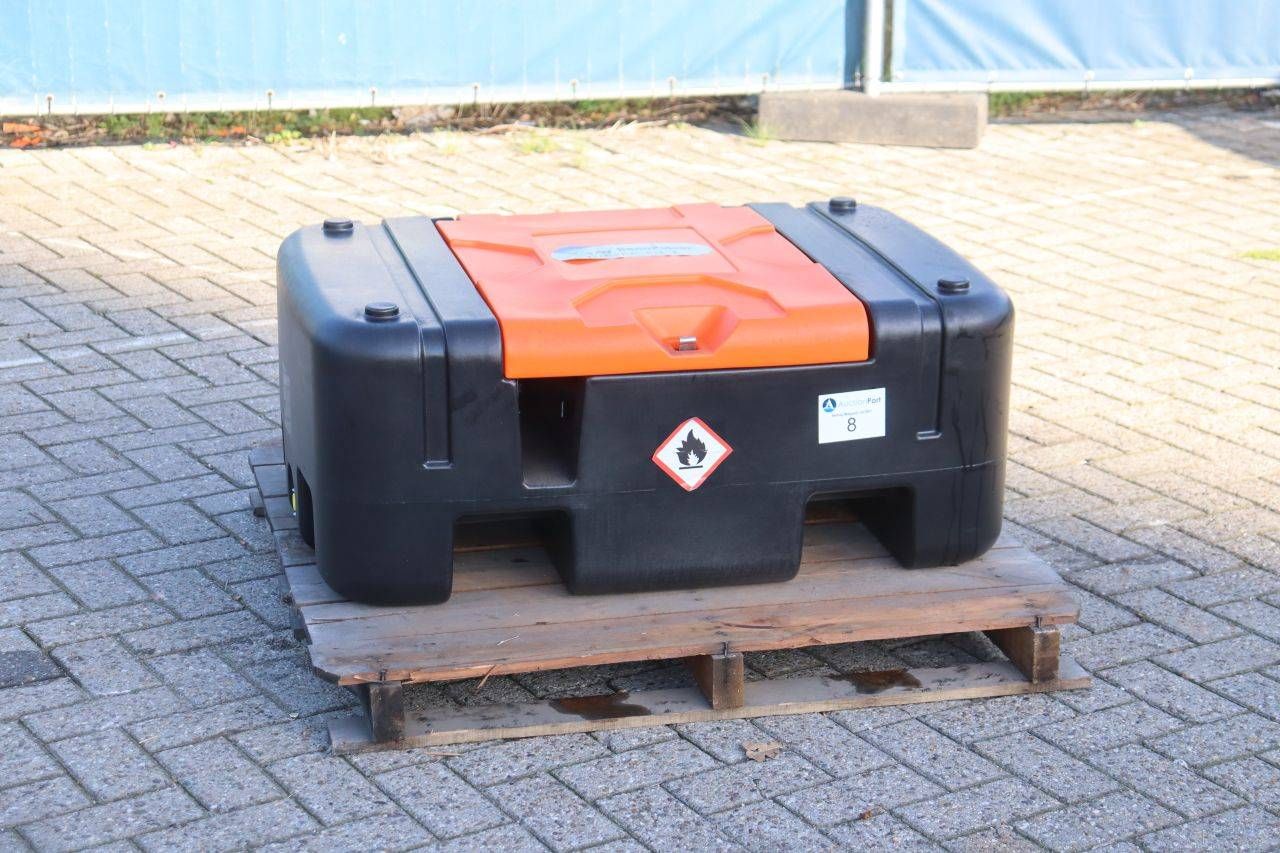 Depósito móvil de diésel RenoPower DD210 de 200 L con bomba eléctrica. Nuevo.