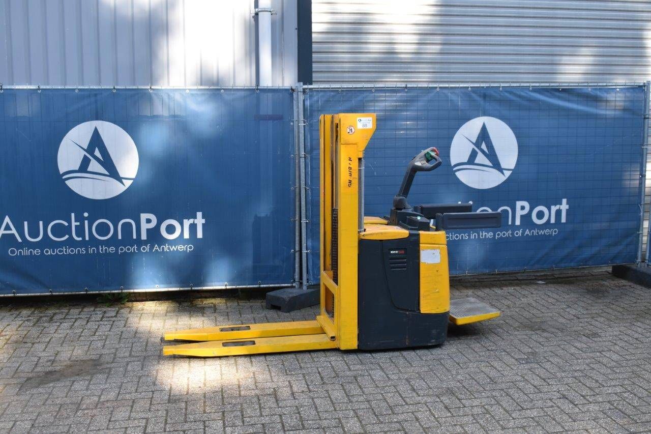 Apilador Jungheinrich ERC14 Eléctrico 1400kg