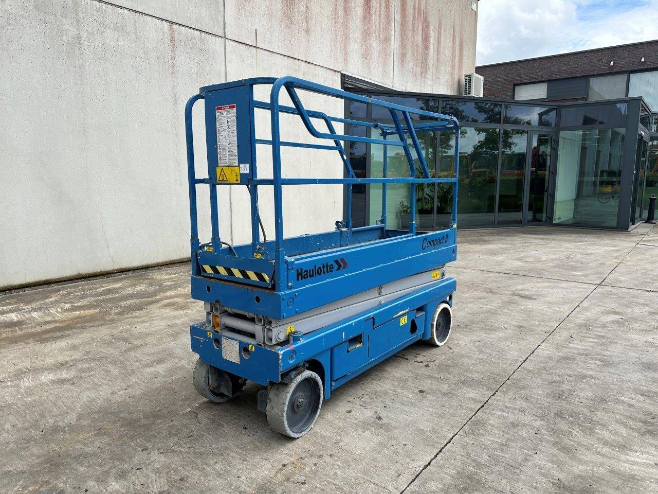 Scissor lift Haulotte Compact 8 W Electric 8.25m
