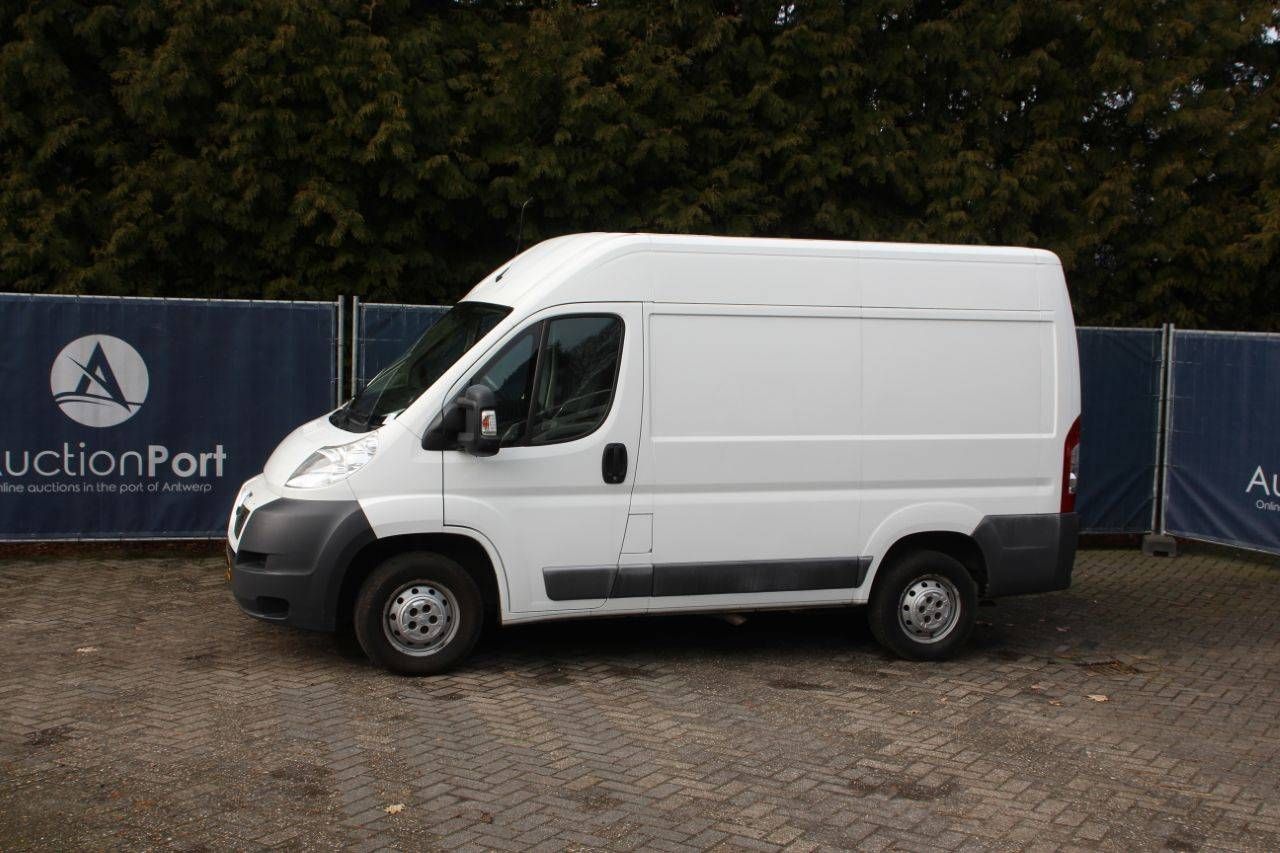 Peugeot Boxer 333 2.2 HDI L1H2 Diesel 132hp Van 2012