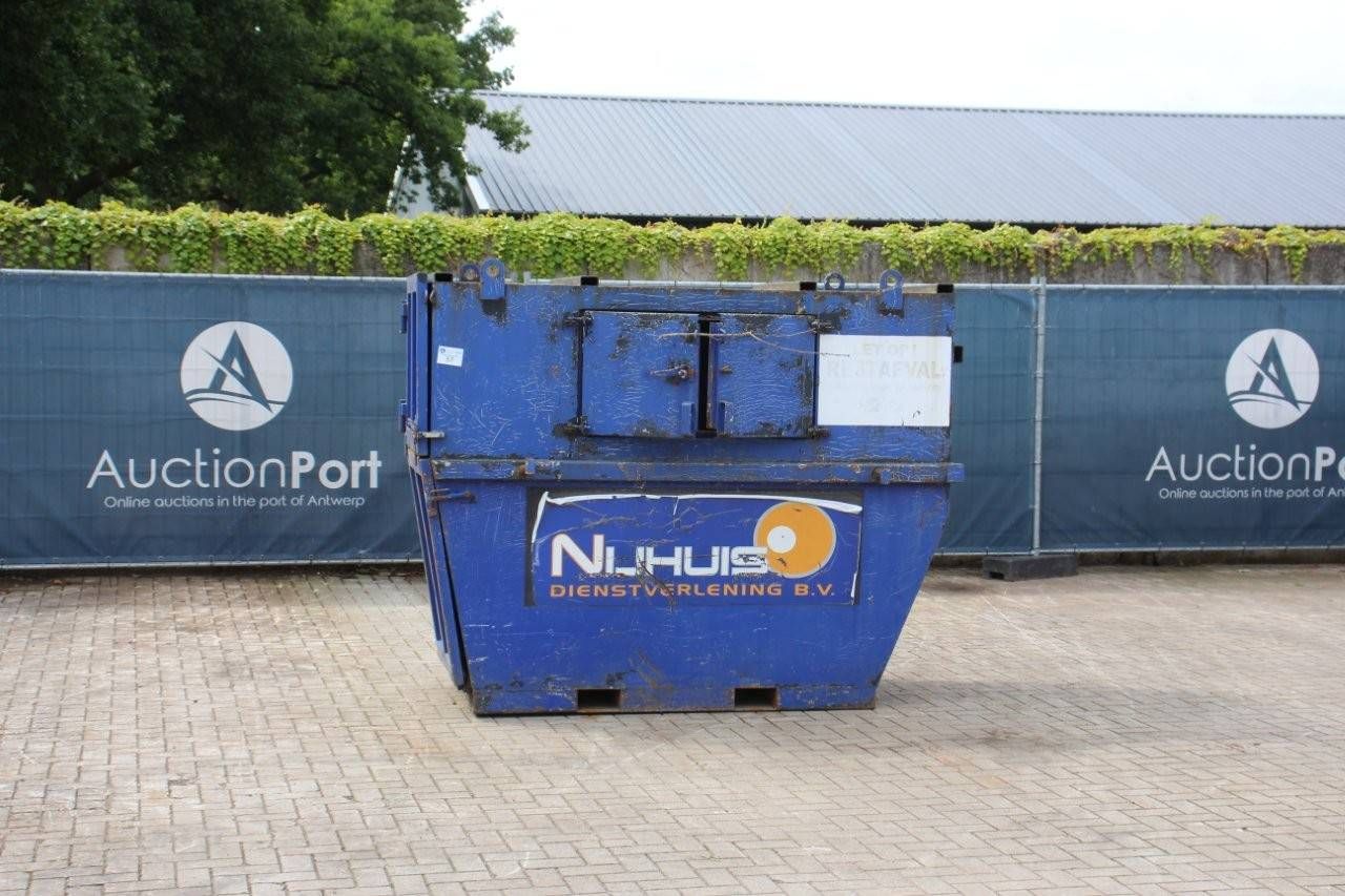 Container