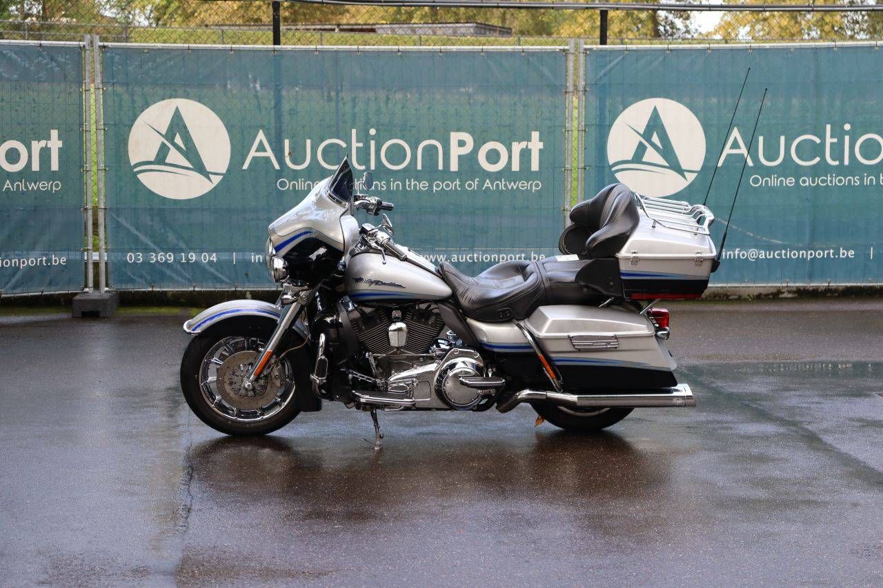 Motorrad Harley-Davidson CVO ULTRA CLASSIC Benzin 2009 (Margin)