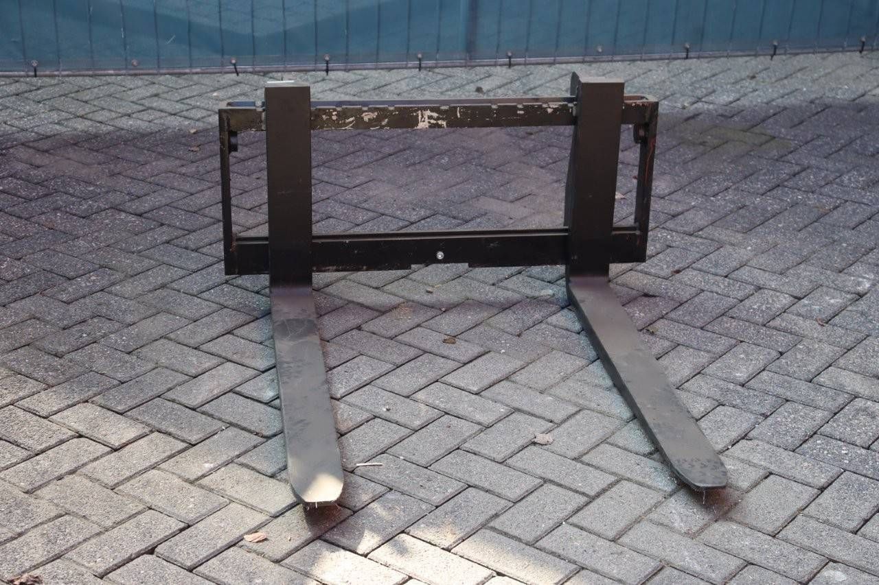 Weidemann pallet forks