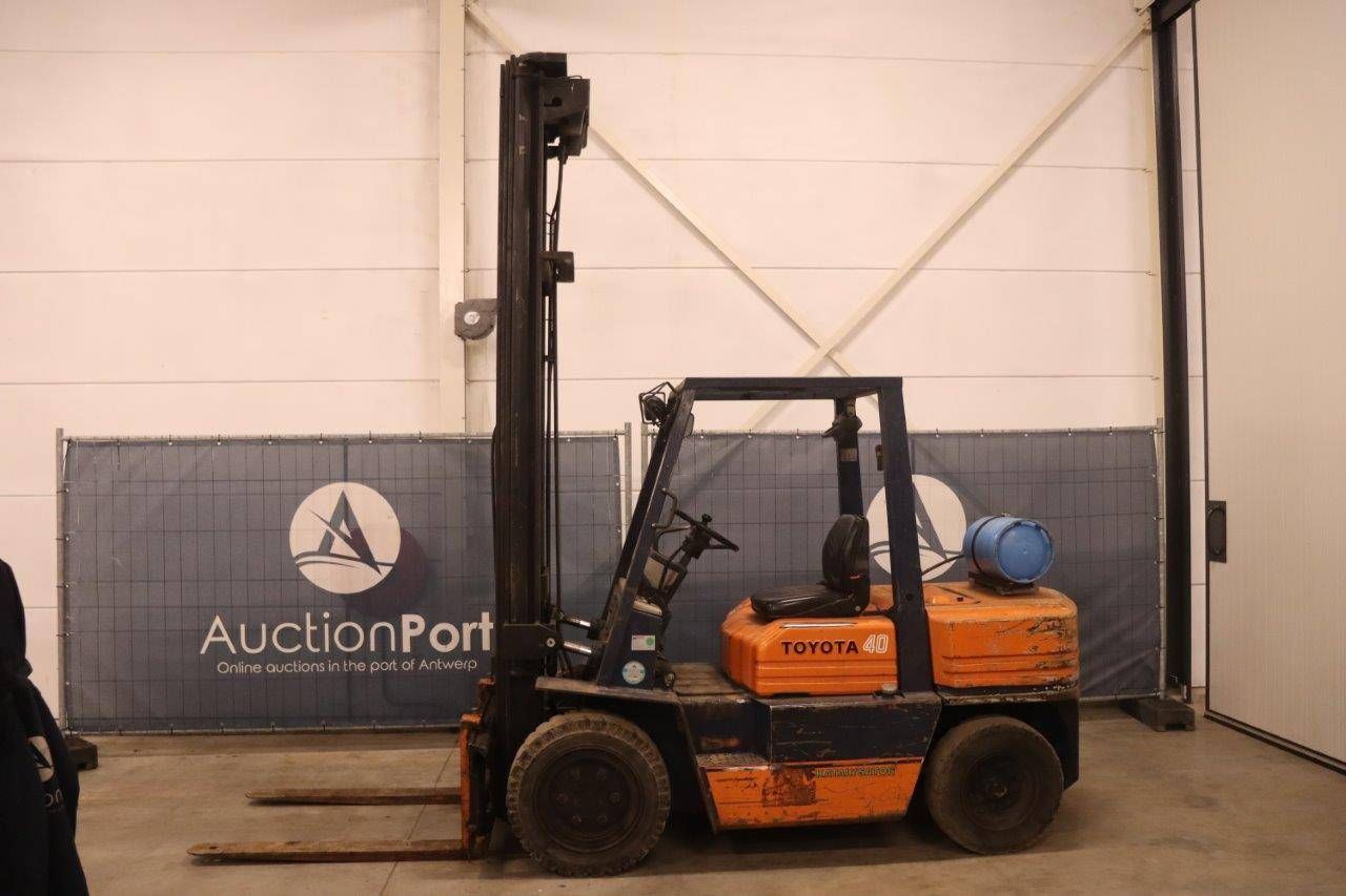 Forklift Toyota 02-5FGF35 LPG 4000kg
