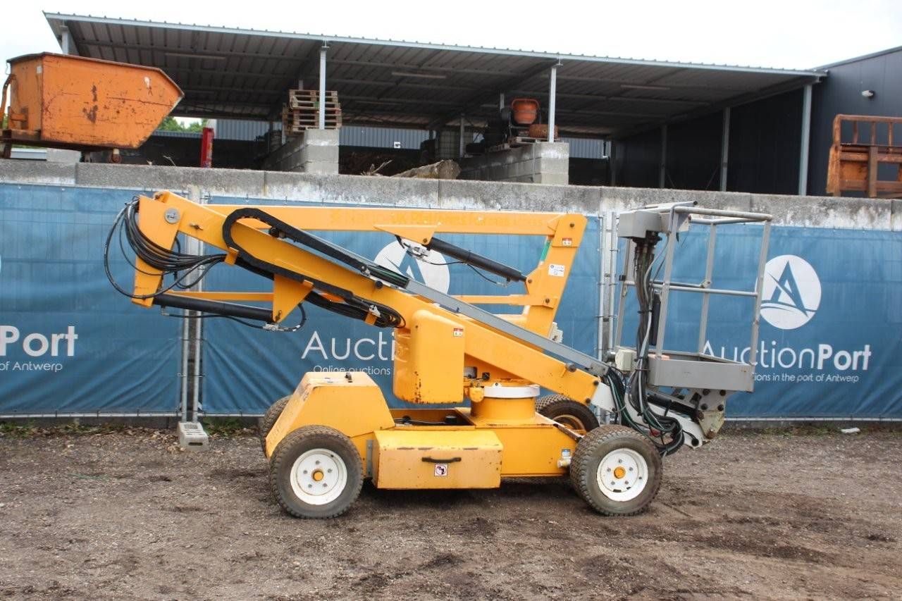Nifty HR12NDE Electric/Diesel 12.2m Articulated Boom Lift 2014