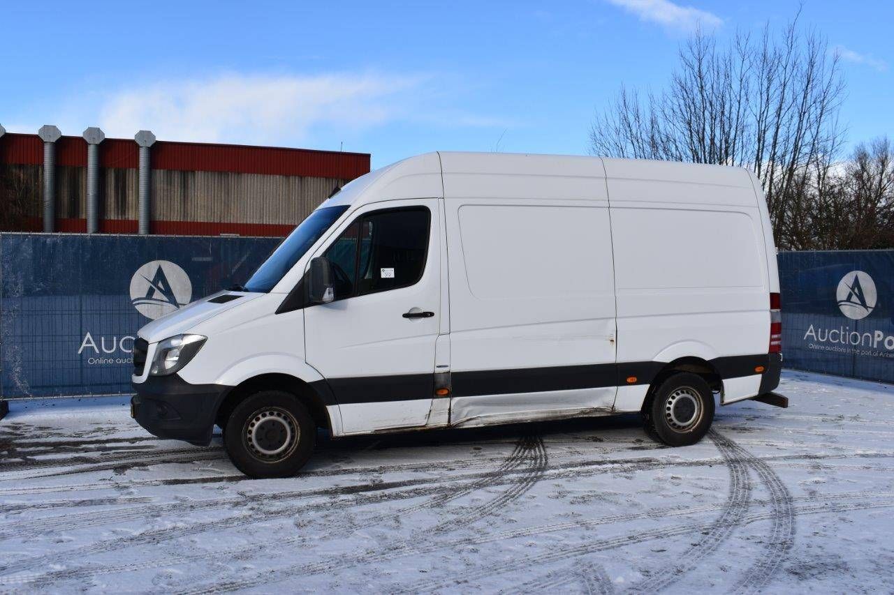 Fourgon Mercedes-Benz Sprinter 211CDI Diesel 114cv 2018