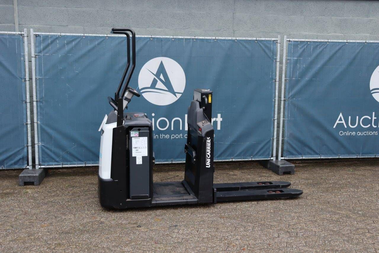 Order picker Uni Carriers Electric 