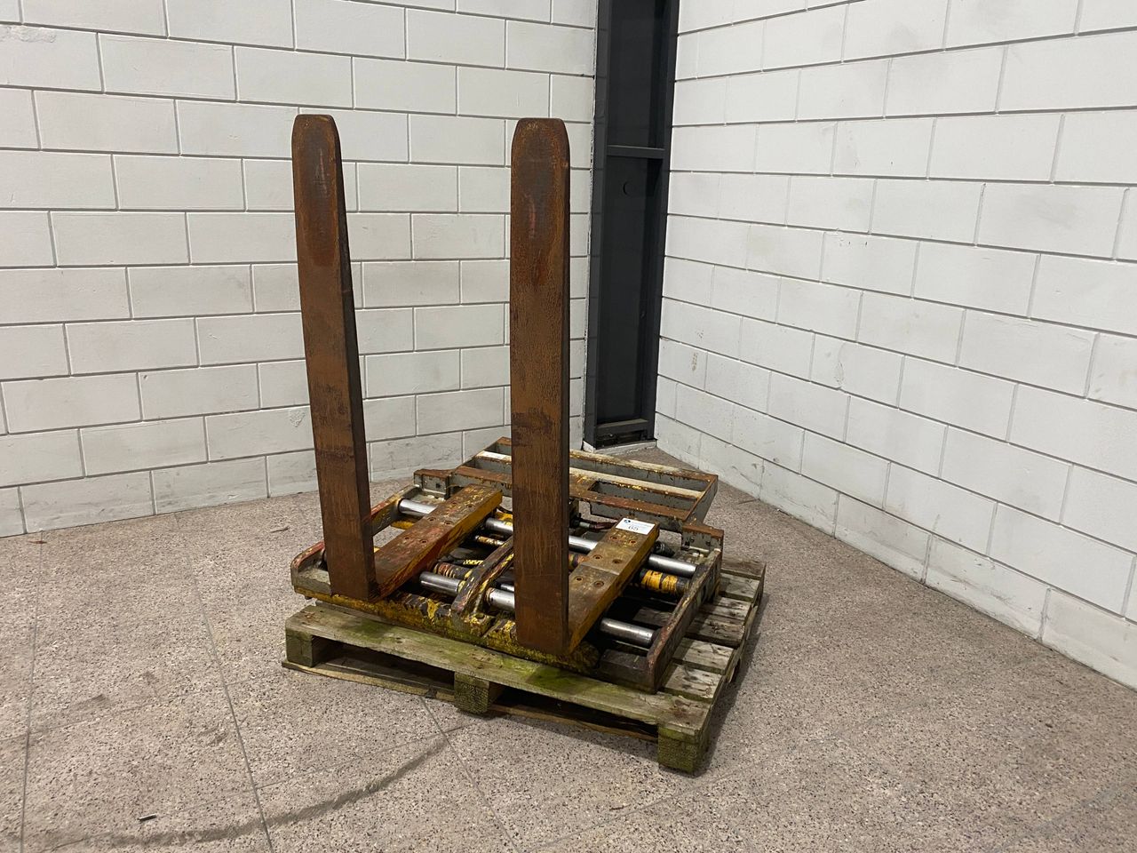Automatic Fork Positioner