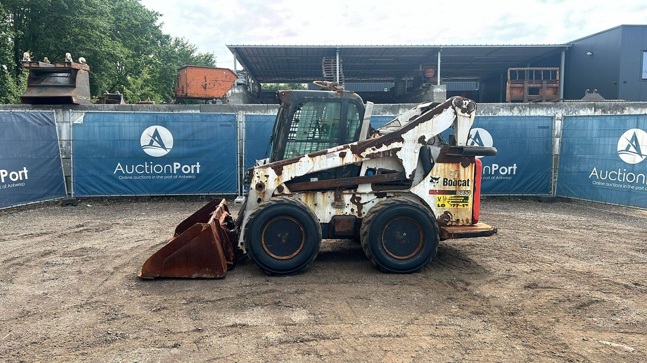Skid steer loader Bobcat S850 Diesel 2017