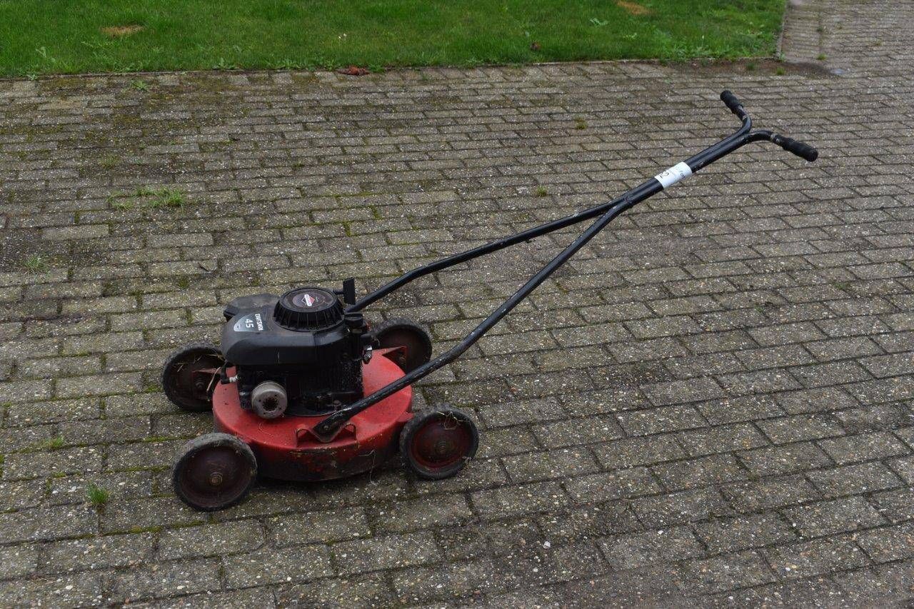 Lawn mower Briggs&amp;Stratton Craftsman 4.5 Petrol