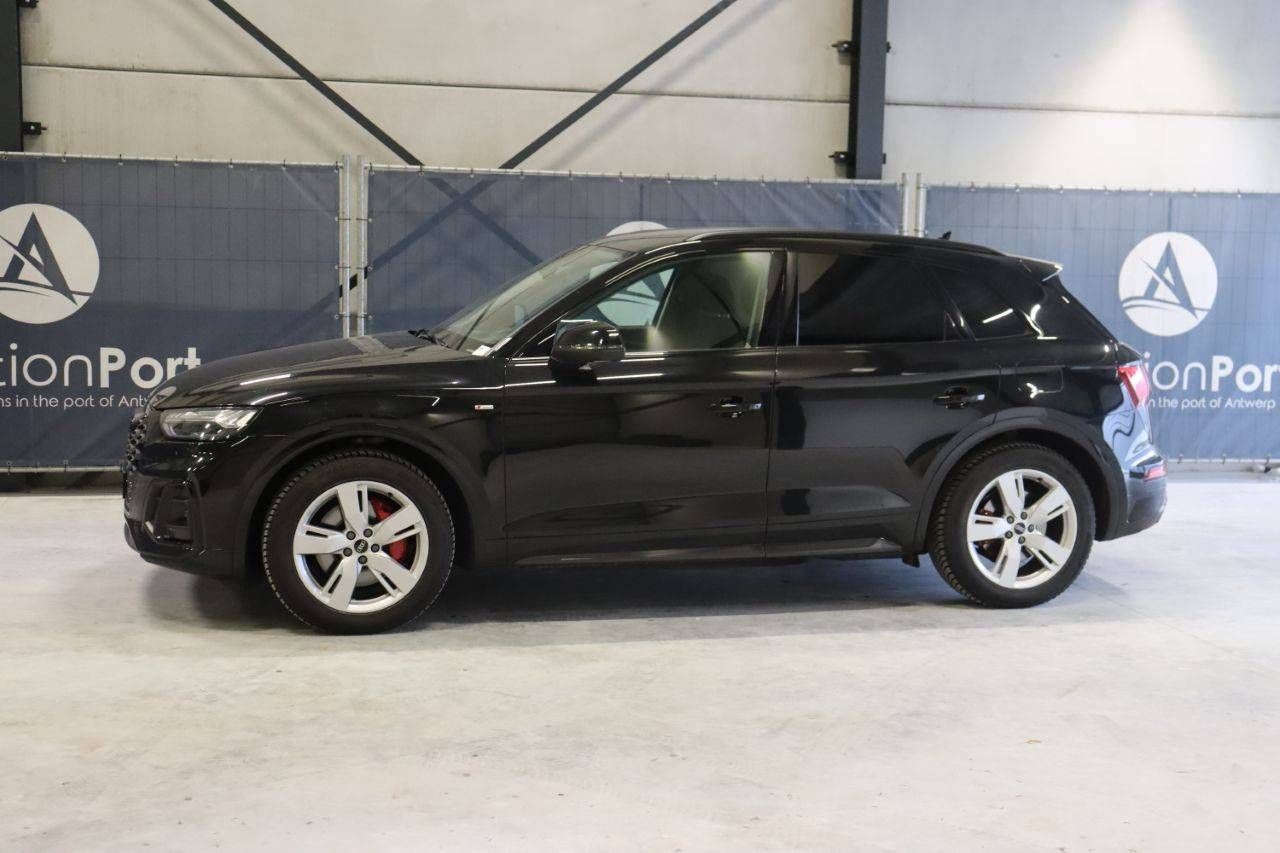 SUV Audi Q5 50 tfsi-e Electric/Gasoline 266 hp 2021