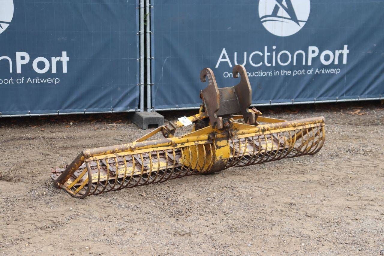 Herder mowing basket with CW05 quick coupler
