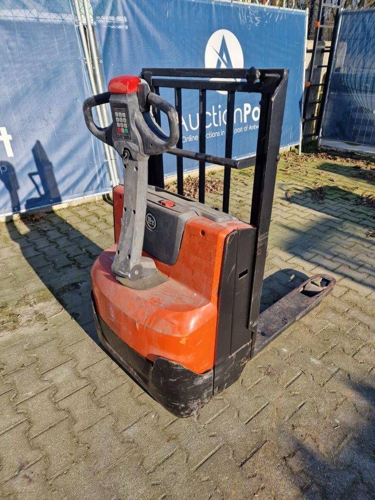 Pallet truck BT Electric